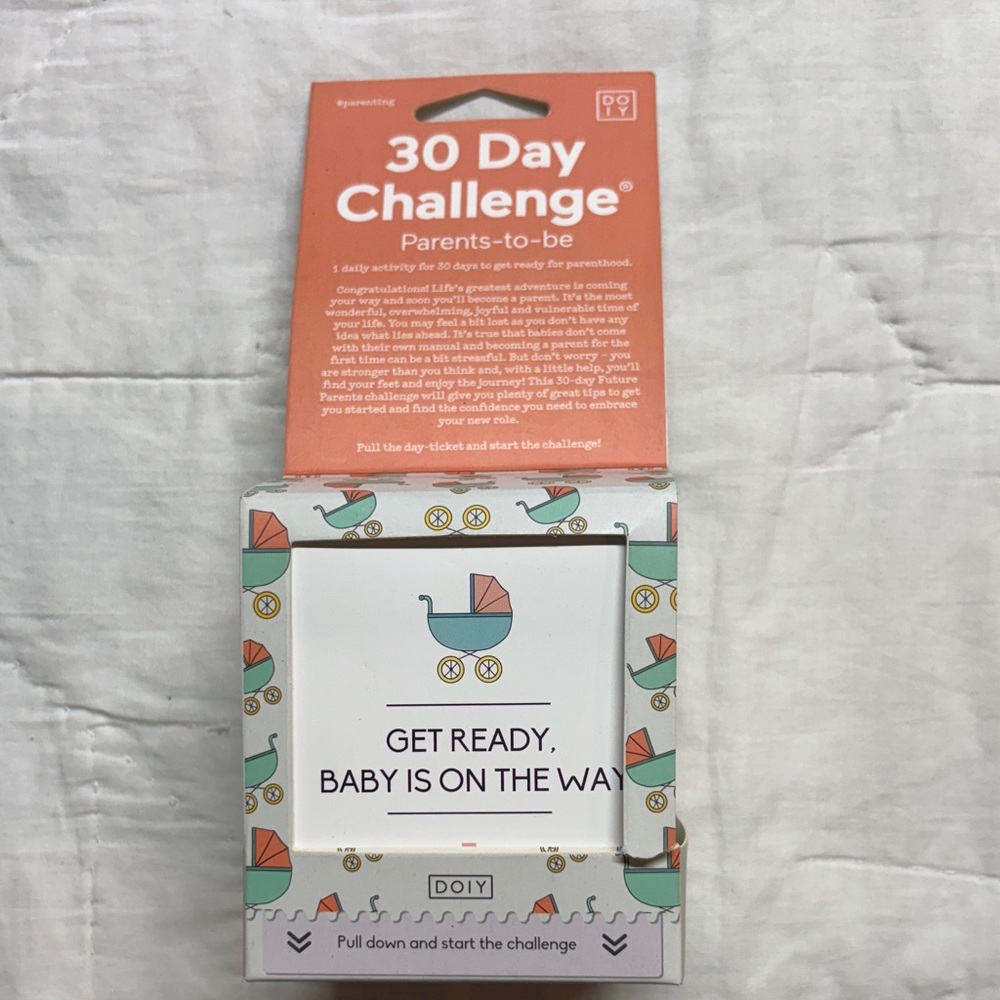 DOIY 30 Day Challenge Parents-to-Be Daily Activity Card Box -‎ Gift Idea - NWT